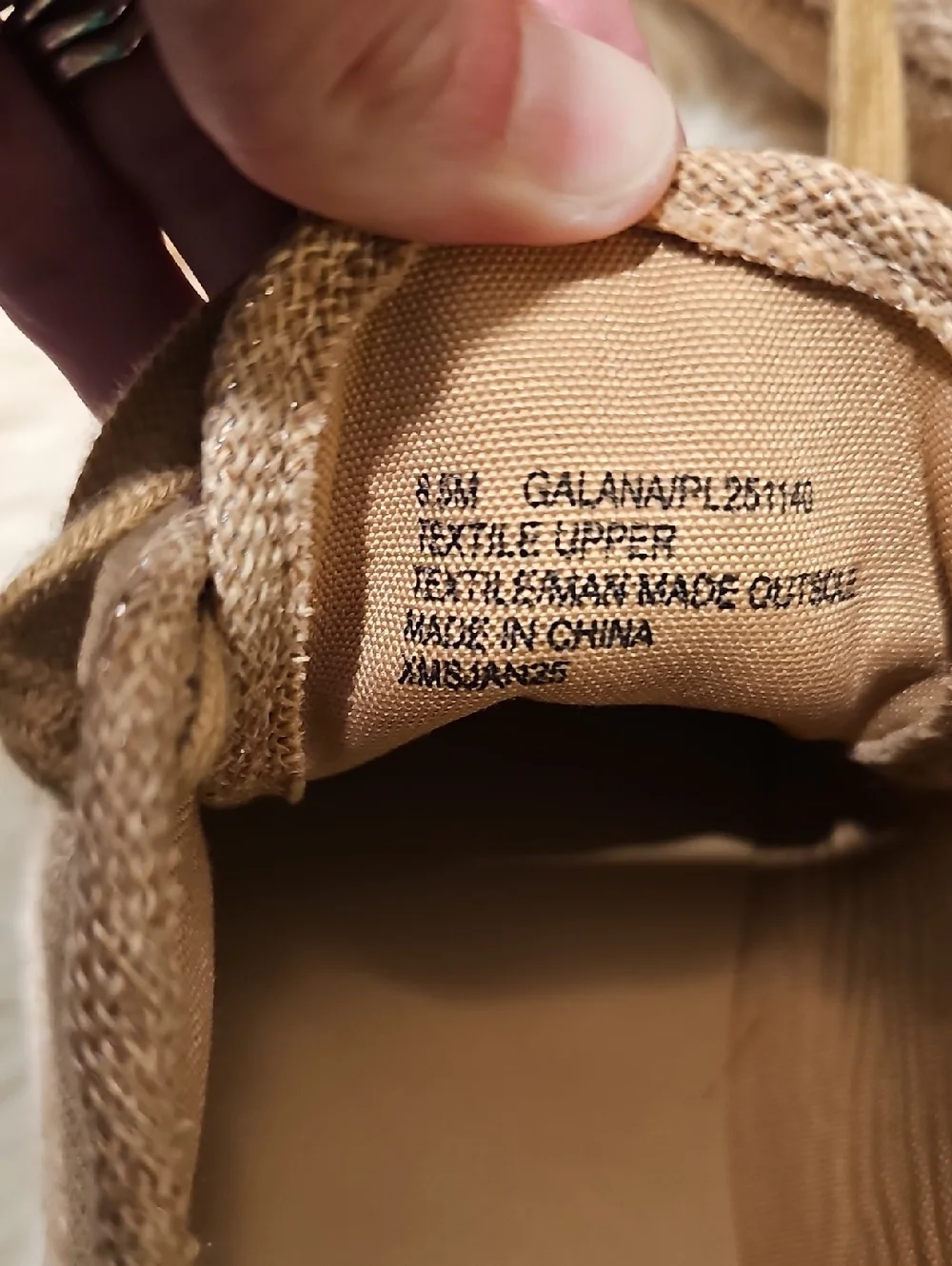 Tommy Bahama Shimmwe Tan Espadrille Lace-Up Sneakers Sz 8.5 NWOB